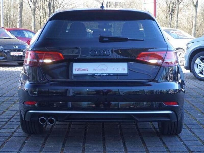 Gebraucht Audi A3 Sport 150 PS (110 kW) 2019 Schwarz Limousine