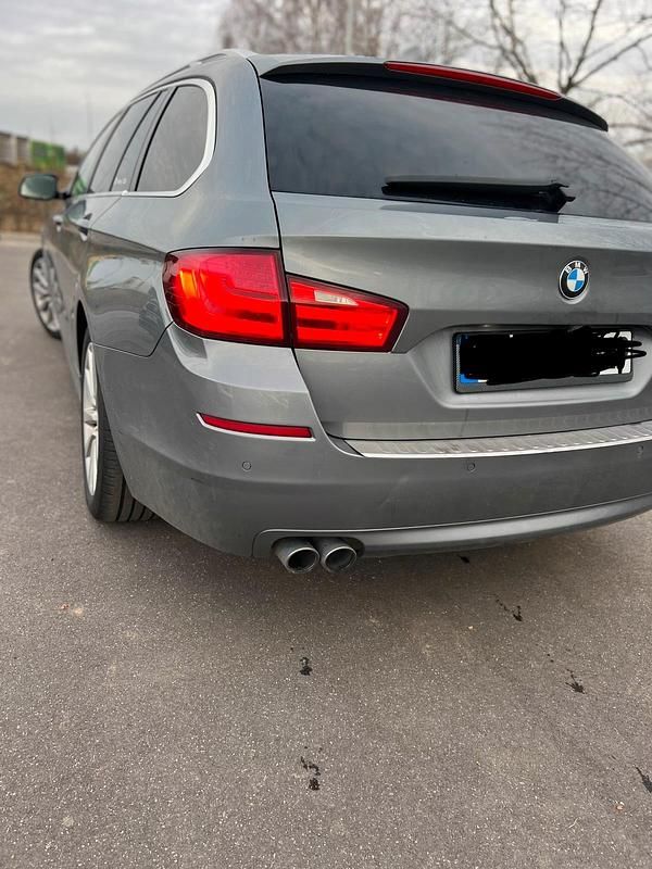 Gebraucht BMW 525 204 PS (150 kW) 2011 Andere farben Limousine