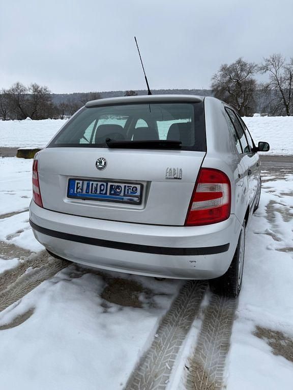 Gebraucht Skoda Fabia Ambiente 75 PS (55 kW) 2005 Silber Limousine