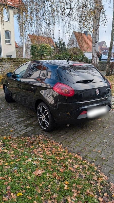 Gebraucht Fiat Bravo Dynamic 120 PS (88 kW) 2008 Schwarz Kleinwagen