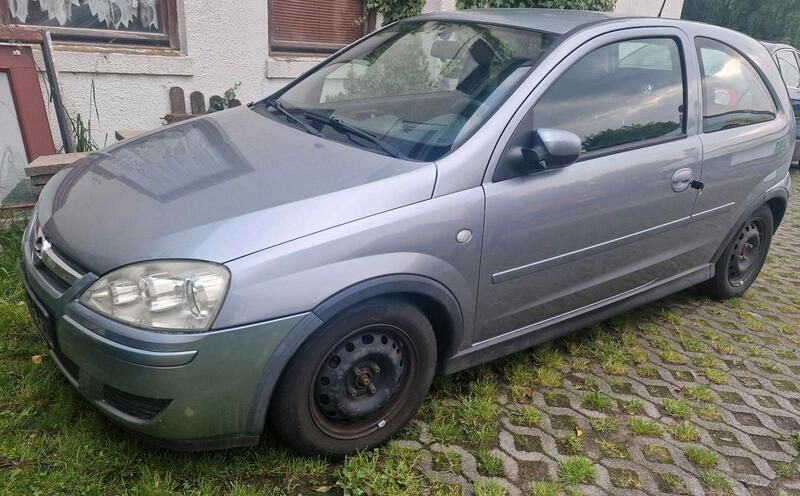 Grau Gebraucht 2005 Opel Corsa Kleinwagen | 350 € (Superpreis) - Bild 1/4