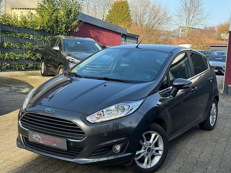 Gebraucht Ford Fiesta Titanium 101 PS (74 kW) 2017 Grau Limousine