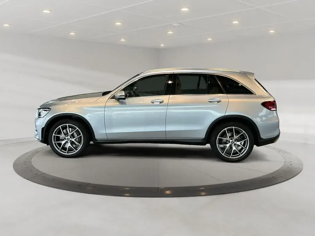 Gebraucht Mercedes GLC400d AMG 330 PS (242 kW) 2022 Silber SUV