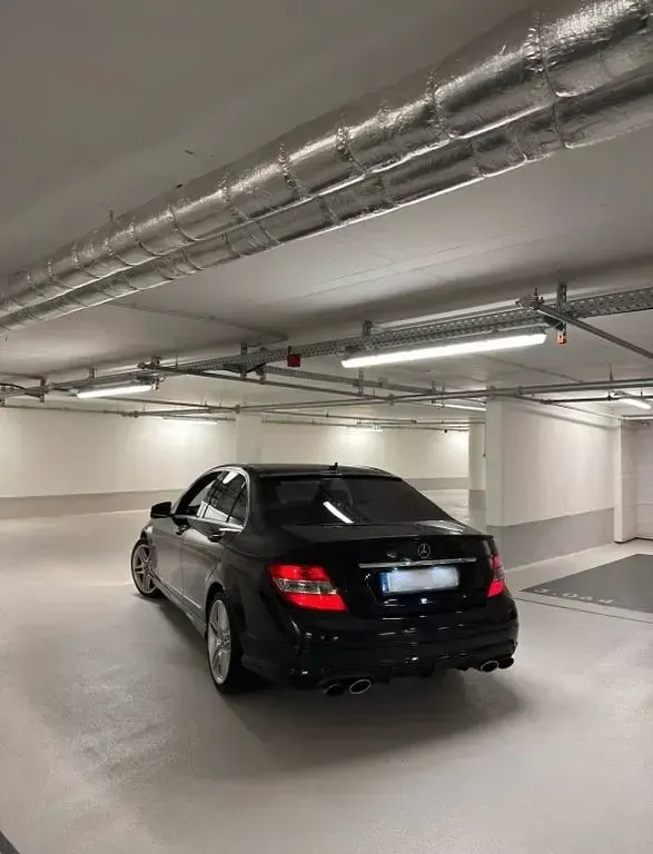 Gebraucht Mercedes C320 Avantgarde 165 PS (121 kW) 2009 Schwarz Limousine