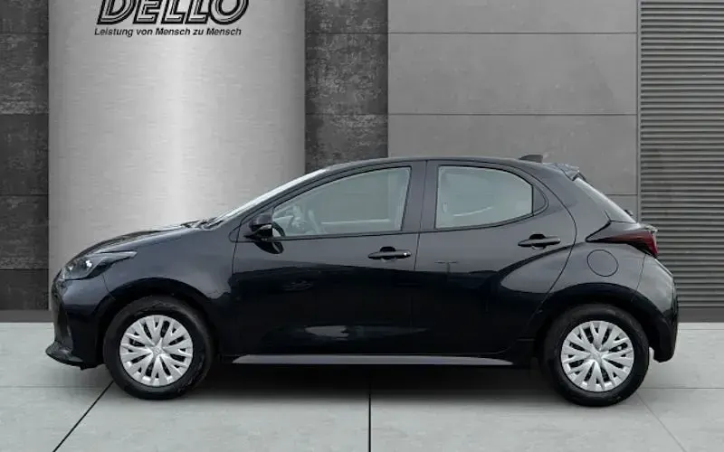 Używany Mazda 2 Prime-Line 116 KM (85 kW) 2025 Czarny Hatchback