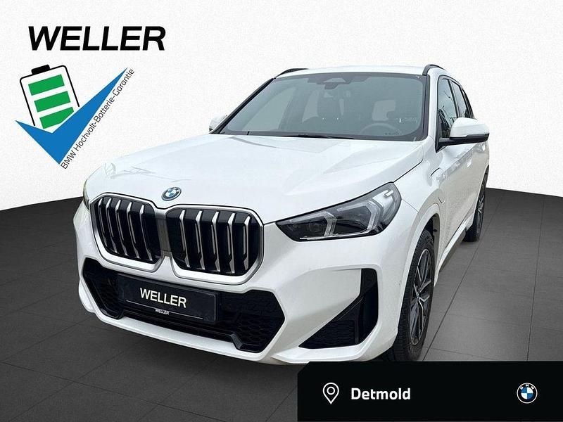 Alpinweiss iii (weiß) Gebraucht 2024 BMW X1 Performance SUV | 48.850 € (Teuer) - Bild 1/4