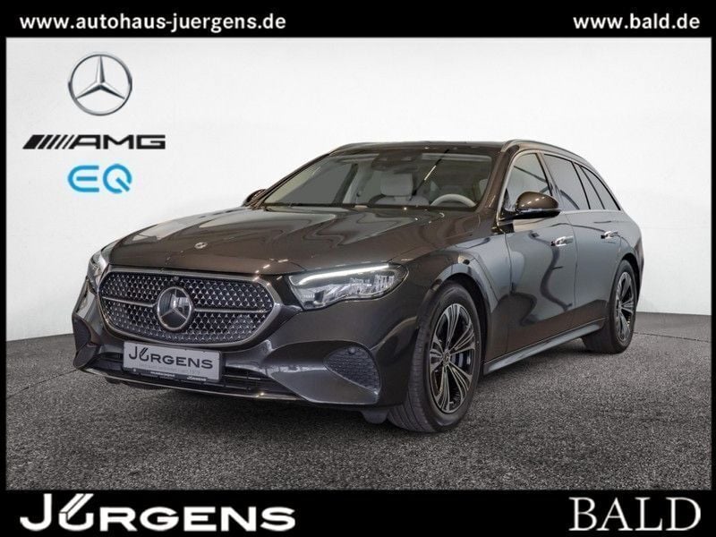 Metalliclack graphitgrau Gebraucht 2024 Mercedes E220 Avantgarde Kombi | 54.880 € (Etwas zu teuer) - Bild 1/4