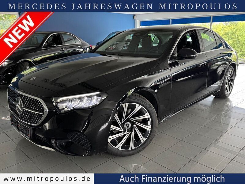 831 graphitgrau Gebraucht 2024 Mercedes E220 Advanced Limousine | 48.950 € (Fairer Preis) - Bild 1/4