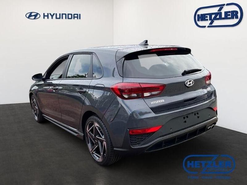 Neu Hyundai i30 N Line 140 PS (102 kW) 2025 Ecotronic grey Limousine