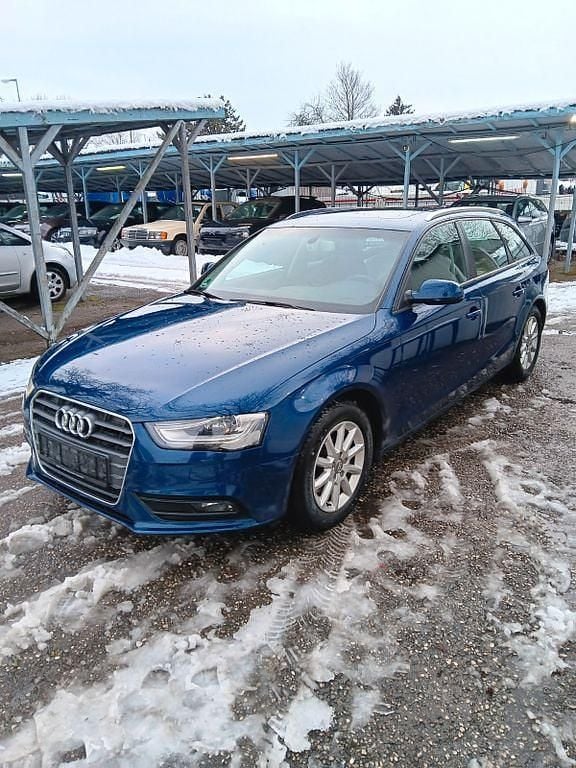 Gebraucht Audi A4 Ambition 170 PS (125 kW) 2012 Blau Kombi