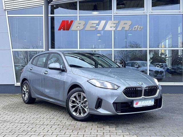 Gebraucht BMW 120 156 PS (114 kW) 2024 Skyscraper grau Kleinwagen