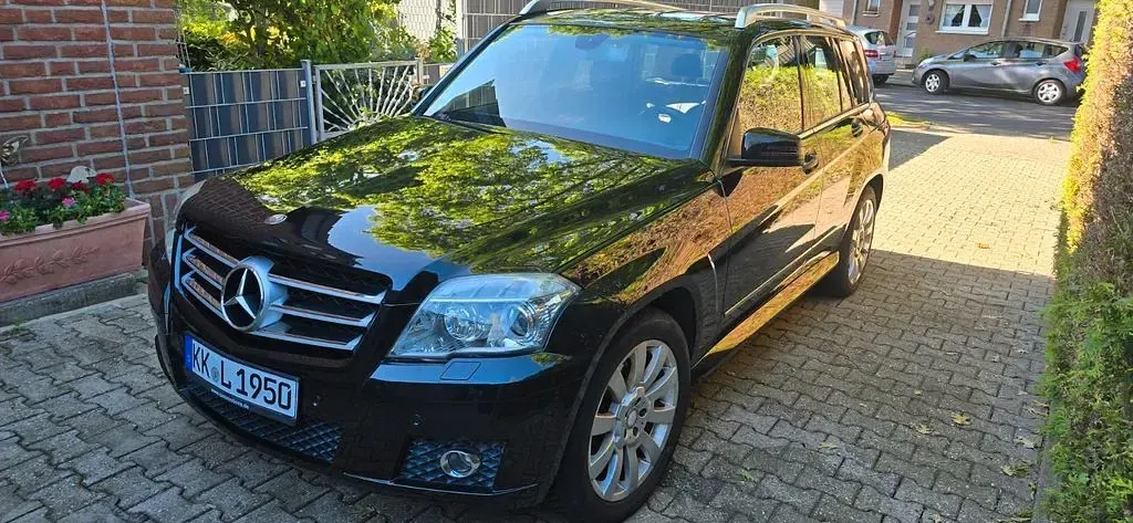 Gebraucht Mercedes GLK300 231 PS (169 kW) 2009 Schwarz SUV