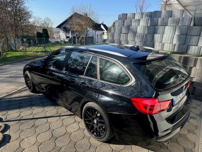 Gebraucht BMW 318 150 PS (110 kW) 2017 Schwarz Kombi