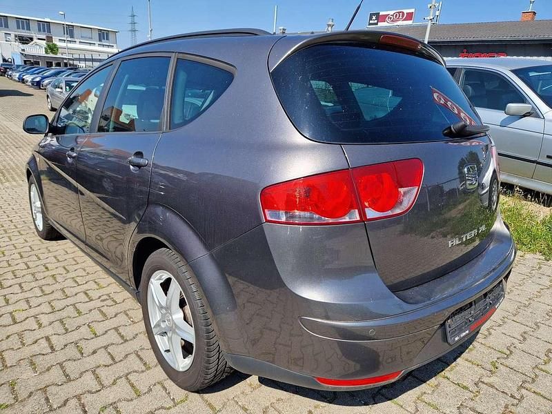 Gebraucht Seat Altea XL 4You 105 PS (77 kW) 2014 Grau Van / Kleinbus