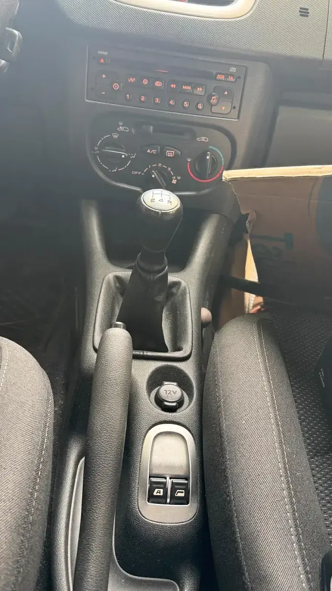 Gebraucht Peugeot 206 75 PS (55 kW) 2009 Grau Limousine