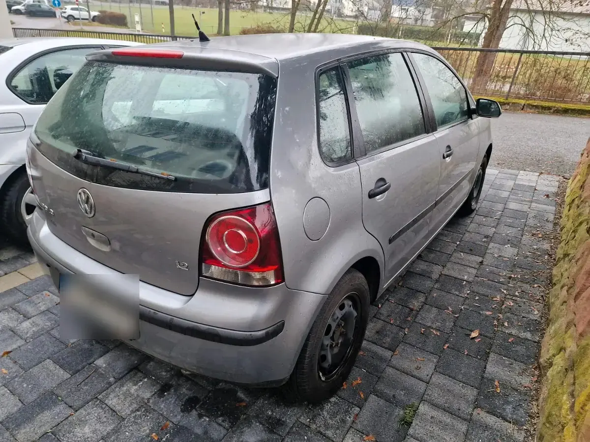 Gebraucht VW Polo 65 PS (47 kW) 2006 Silber Kleinwagen