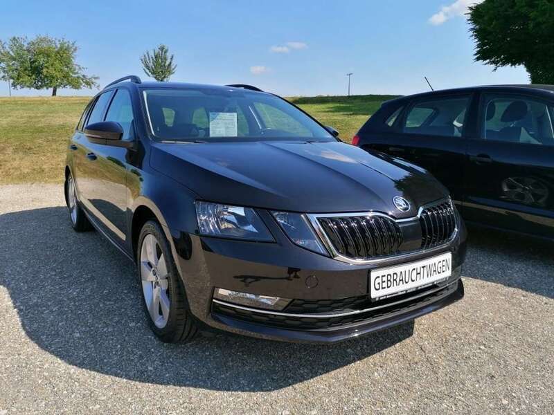 Black magic Gebraucht 2018 Skoda Octavia Style Kombi | 16.850 € (Fairer Preis) - Bild 1/4