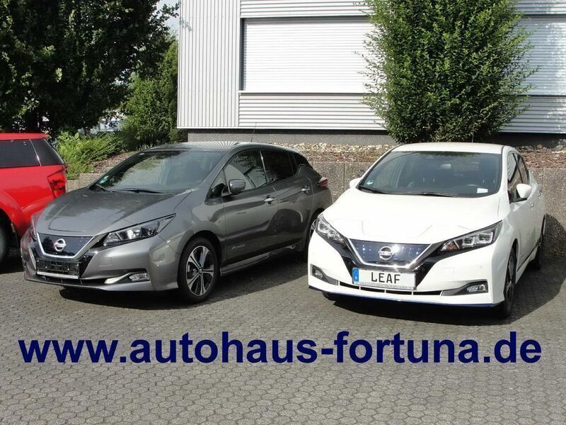 Weiß Gebraucht 2020 Nissan Leaf Tekna Kleinwagen | 18.900 € (Etwas zu teuer) - Bild 1/4
