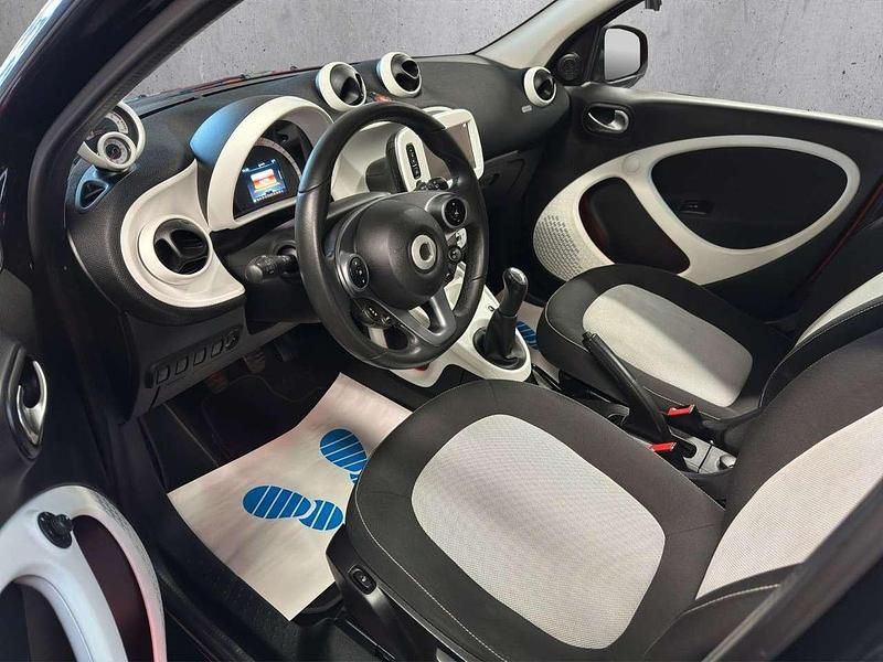 Second-hand Smart ForFour 71 CP (52 kW) 2015 Roșu Hatchback