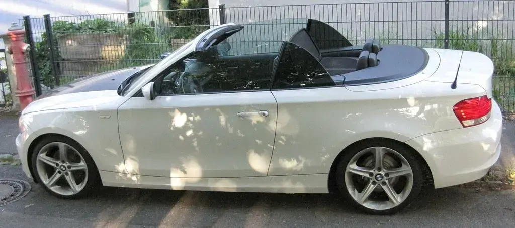 Gebraucht BMW 120 Cabriolet Performance 170 PS (125 kW) 2008 Weiß Cabrio