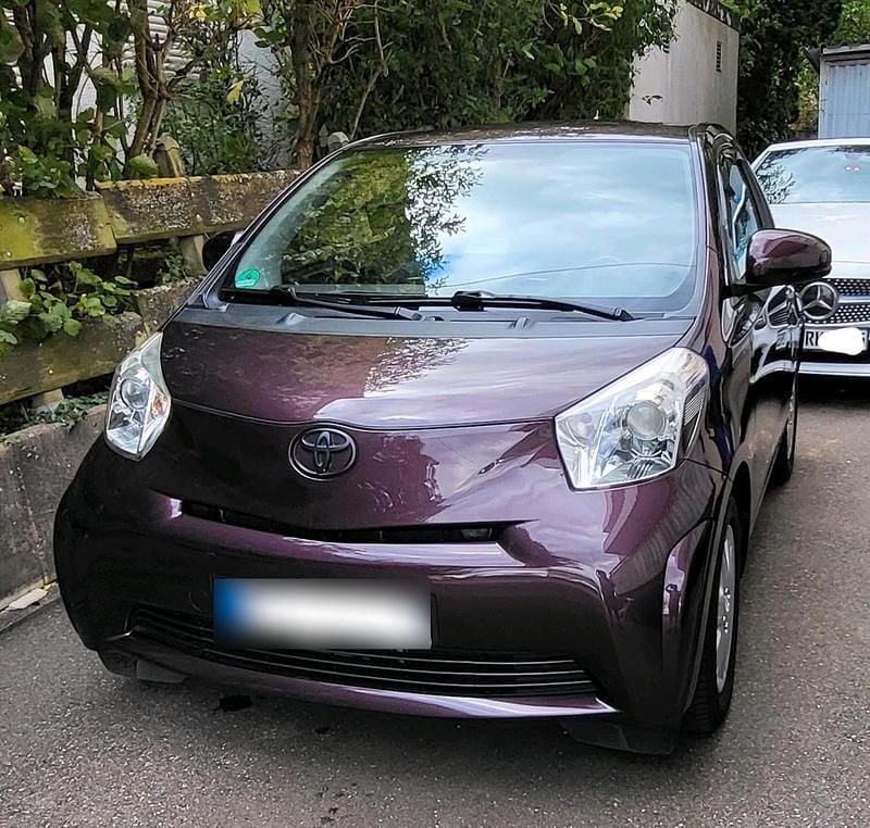 Gebraucht Toyota iQ 70 PS (51 kW) 2010 Violet Kleinwagen