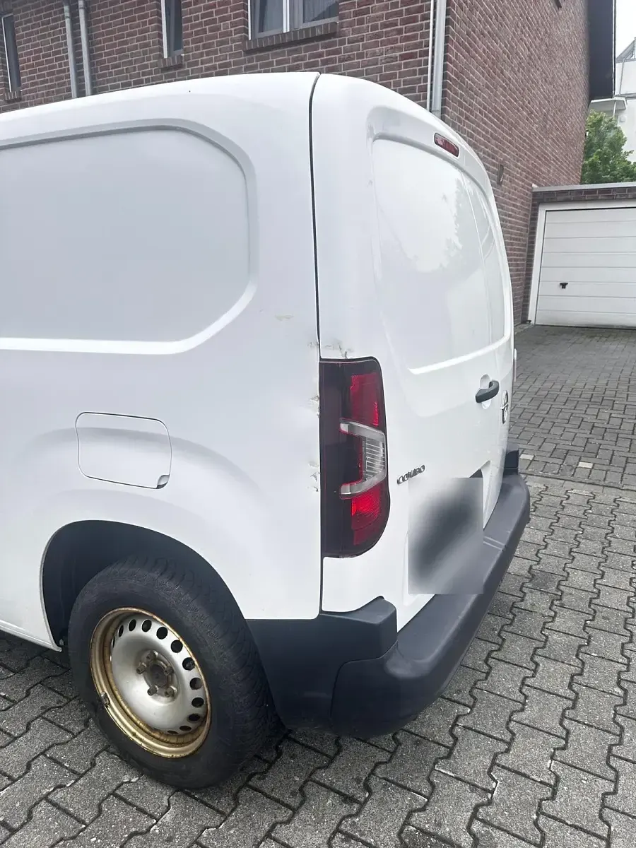 Gebraucht Opel Combo 102 PS (75 kW) 2023 Weiß Van / Kleinbus