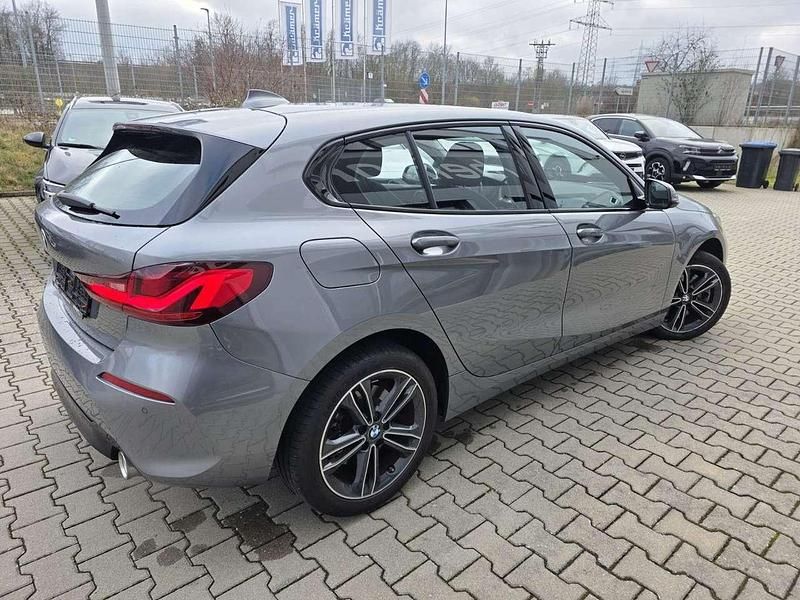 Gebraucht BMW 120 Sport Line 178 PS (130 kW) 2022 Skyscraper grau Kleinwagen