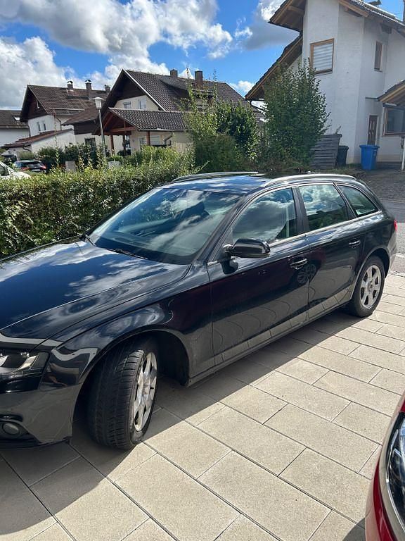 Schwarz Gebraucht 2011 Audi A4 Ambition Kombi | 5.500 € (Guter Preis) - Bild 1/4
