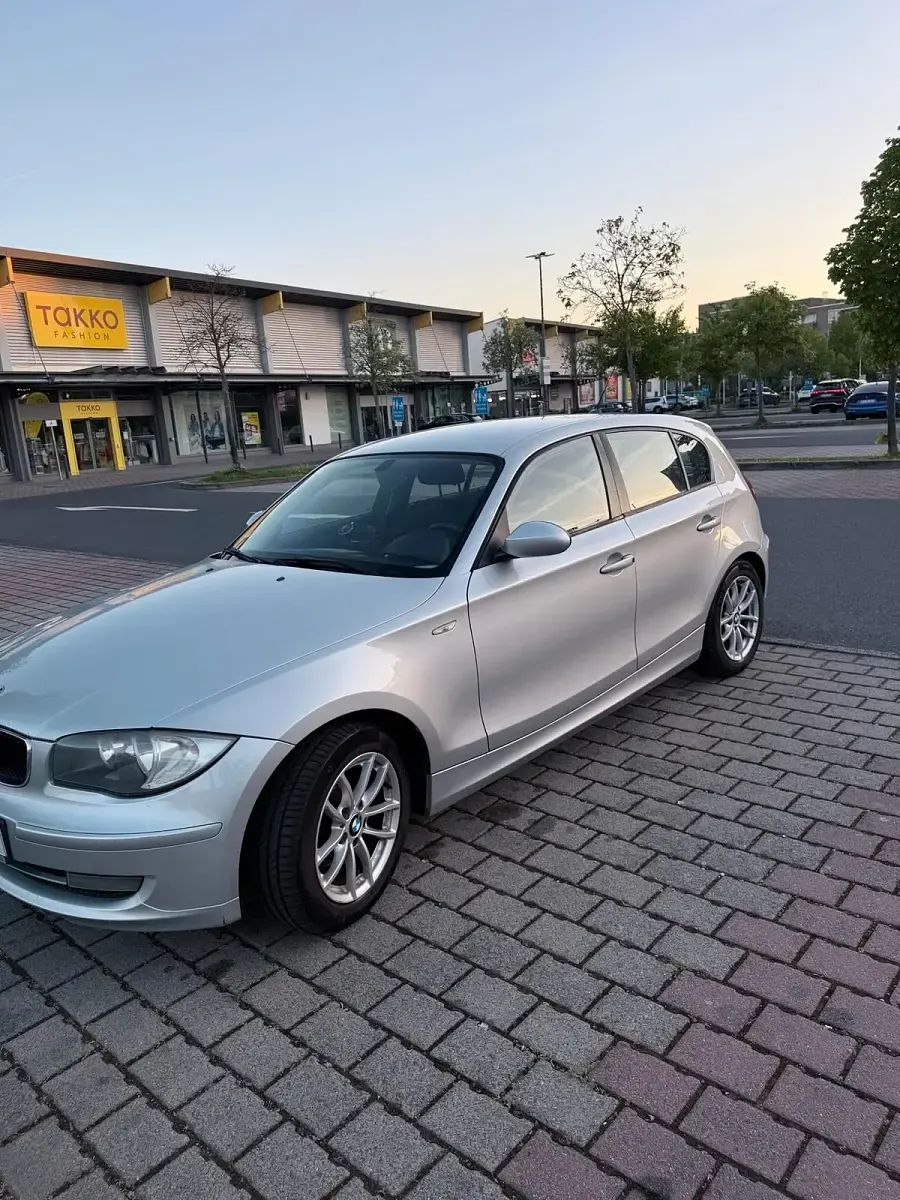 Second-hand BMW 116 116 CP (85 kW) 2009 Gri Hatchback