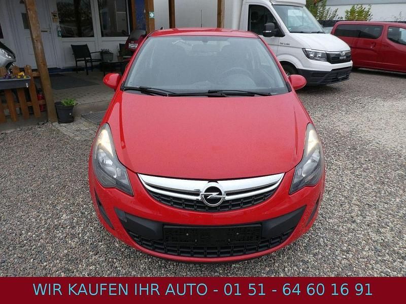 Gebraucht Opel Corsa Selection 69 PS (50 kW) 2014 Rot Kleinwagen