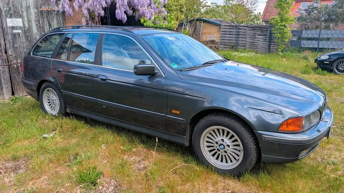 Gebraucht BMW 528 192 PS (141 kW) 1997 Grau Kombi