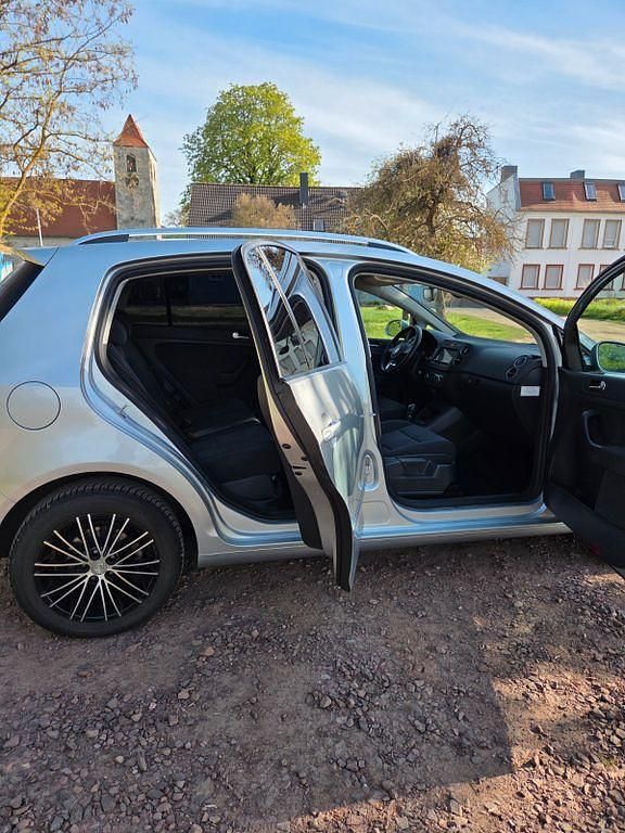 Używany VW Golf Plus Cross Style 105 KM (77 kW) 2012 Srebrny Minivan