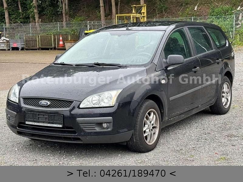 Schwarz Gebraucht 2005 Ford Focus Kombi | 450 € (Guter Preis) - Bild 1/4