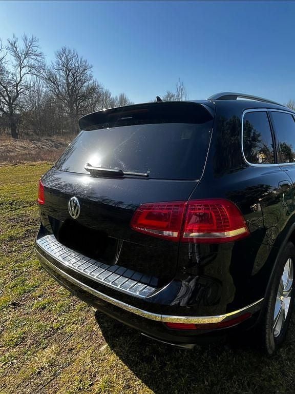 Gebraucht VW Touareg 262 PS (192 kW) 2015 Schwarz SUV