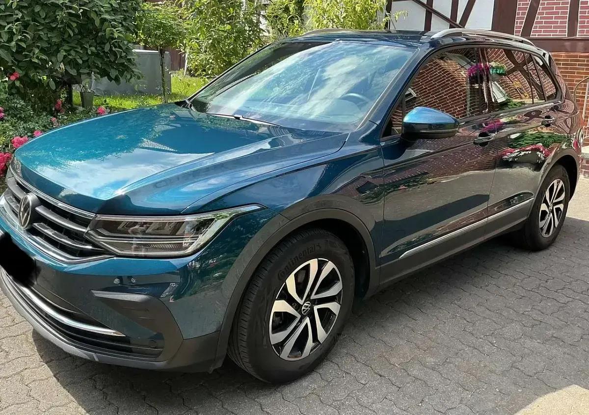 Gebraucht VW Tiguan Active 150 PS (110 kW) 2022 Blau SUV