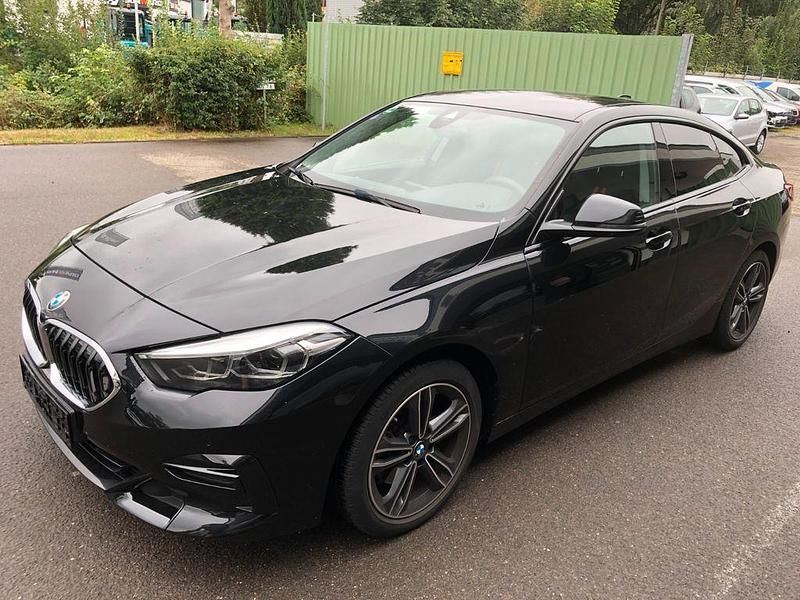 Schwarz Gebraucht 2021 BMW 218 Sport Line Coupé | 19.800 € (Guter Preis) - Bild 1/4