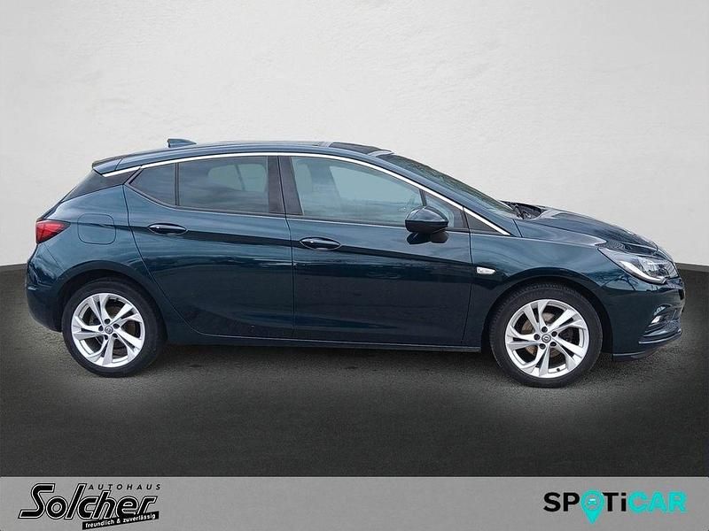 Gebraucht Opel Astra Dynamic 150 PS (110 kW) 2017 Grün Limousine