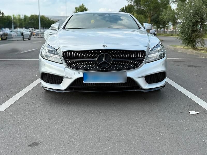Silber Gebraucht 2015 Mercedes CLS350 AMG Limousine | 21.000 € (Fairer Preis) - Bild 1/4