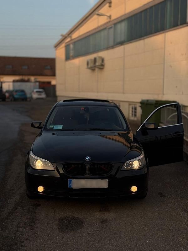 Gebraucht BMW 520 170 PS (125 kW) 2005 Schwarz Limousine