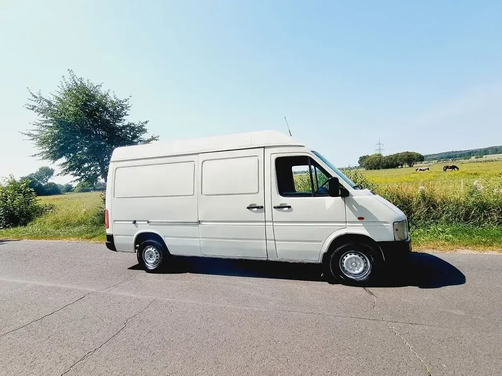 Gebraucht VW LT 109 PS (80 kW) 2005 Weiß Van / Kleinbus