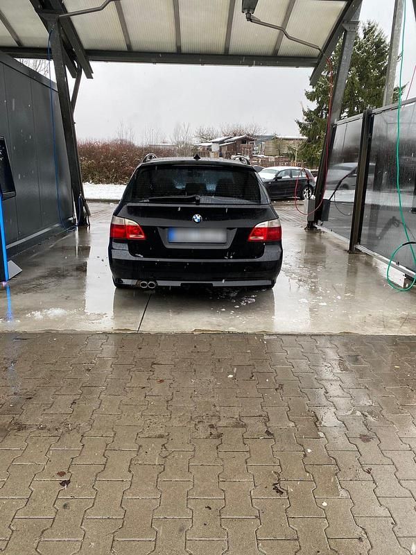 Second-hand BMW 525 178 CP (130 kW) 2005 Negru Break