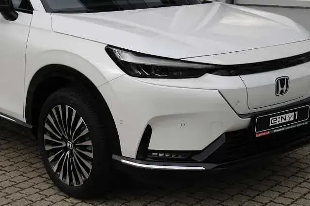 Neu Honda e:Ny1 Advance 150 kW (204 PS) 2026 Platinium white pearl SUV
