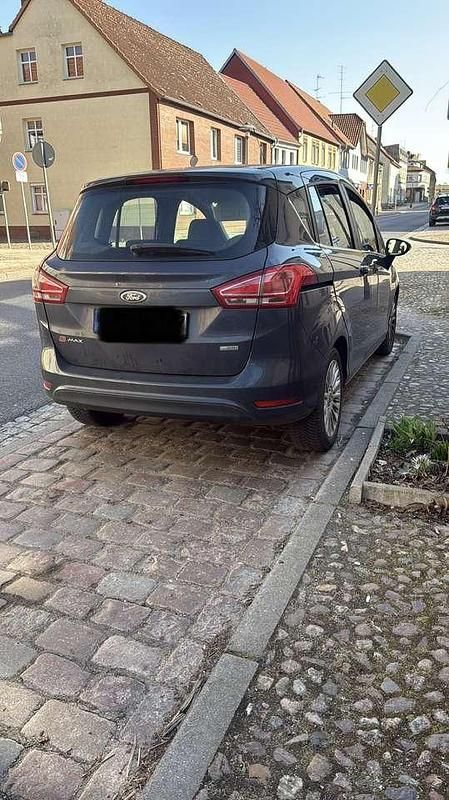 Gebraucht Ford B-MAX Titanium 101 PS (74 kW) 2013 Van / Kleinbus