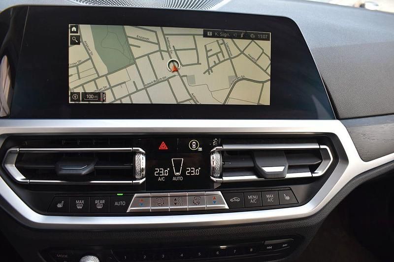 Gebraucht BMW 320 Advantage 190 PS (139 kW) 2020 Grau Kombi