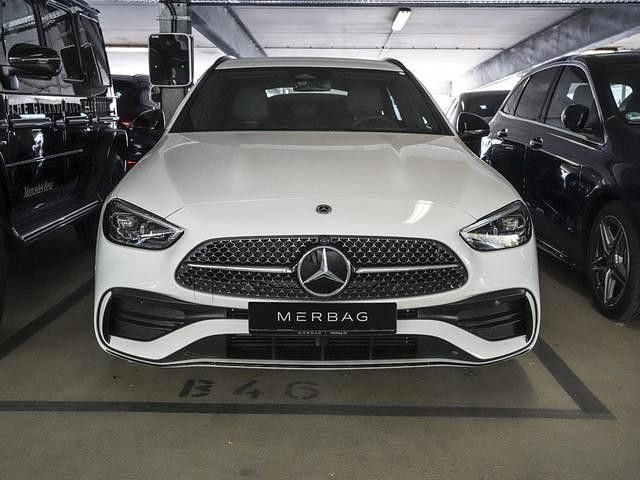 Gebraucht Mercedes C200 AMG line 277 PS (203 kW) 2025