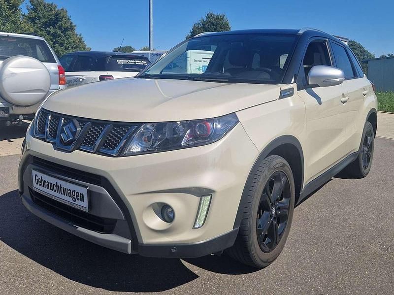 Beige Gebraucht 2018 Suzuki Vitara SUV | 13.880 € (Fairer Preis) - Bild 1/4
