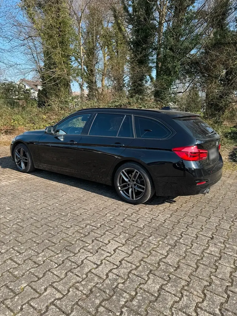 Gebraucht BMW 320 190 PS (139 kW) 2017 Schwarz Kombi