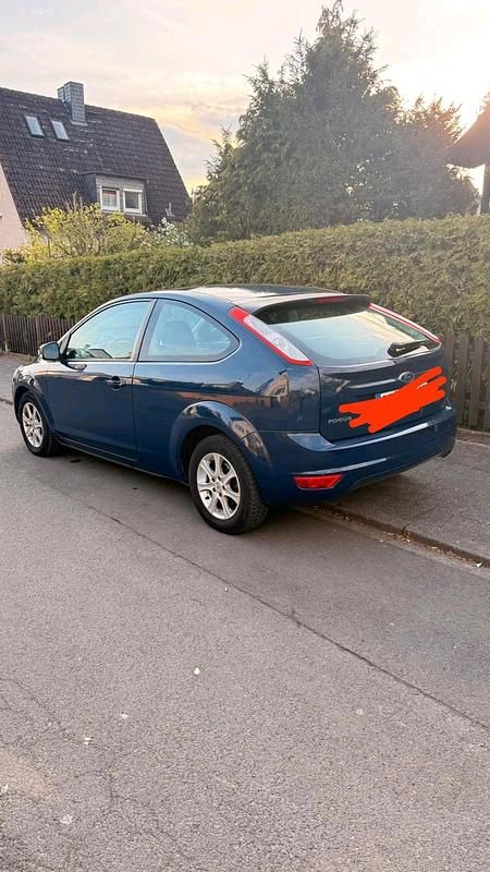 Second-hand Ford Focus 75 CP (55 kW) 2008 Albastru Hatchback