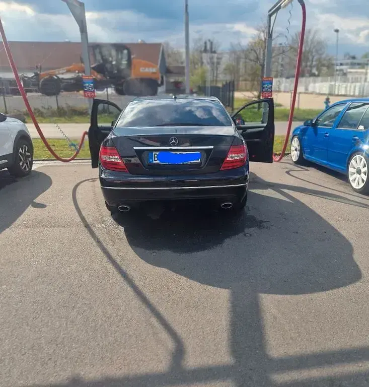 Gebraucht Mercedes C300 Elegance 231 PS (169 kW) 2011 Schwarz Limousine