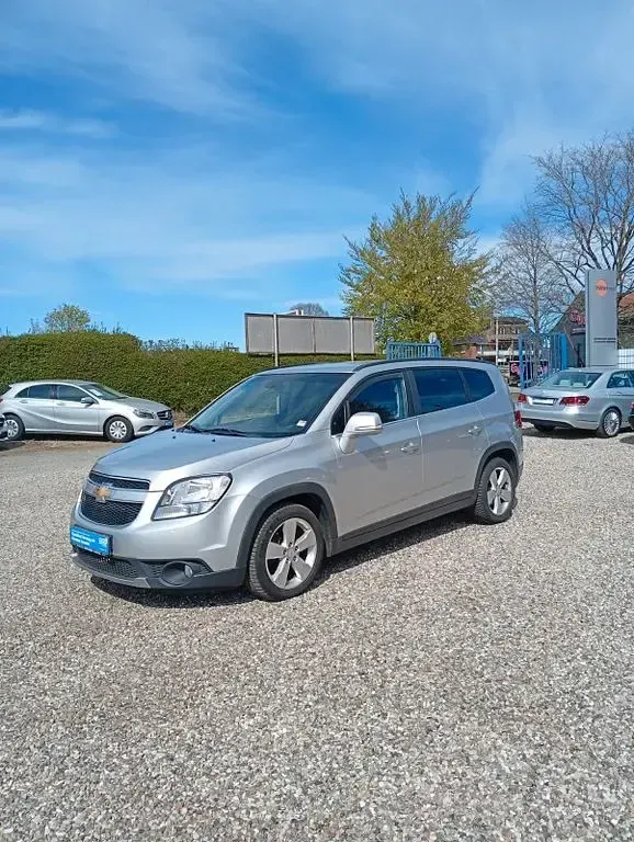 Gebraucht Chevrolet Orlando LT 163 PS (119 kW) 2014 Silber Van / Kleinbus